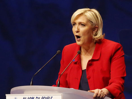 Ле Пен заявила, что Россия не финансирует ее партию