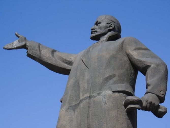 В Україні вперше продали пам'ятник Леніну