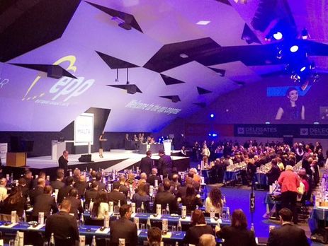 Крупнейшая партия в Европейском парламенте приняла резолюцию о противодействии российской пропаганде