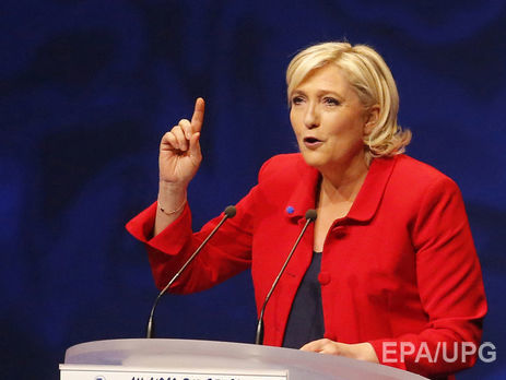 У Франції приблизно тисяча людей вийшла на акцію проти виступу Ле Пен