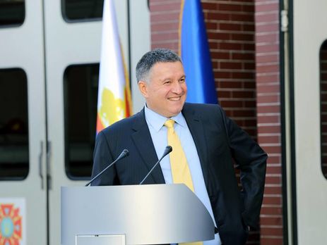 Аваков задекларував вино, картини і дві компанії на Кіпрі