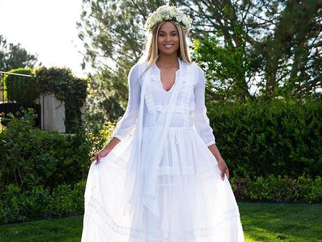 Сиара устроила вечеринку в честь своего будущего ребенка