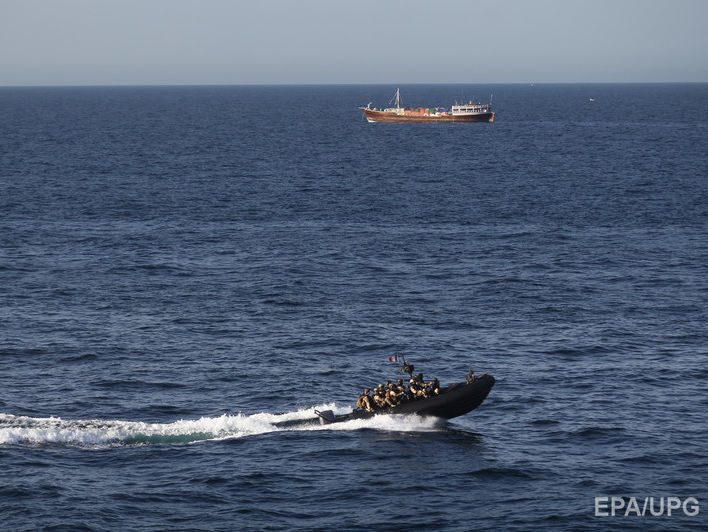 Сомалийские пираты захватили индийское грузовое судно