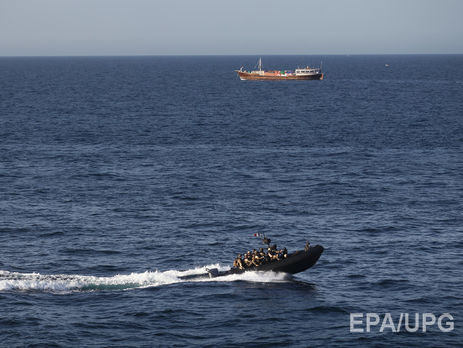 Сомалийские пираты захватили индийское грузовое судно