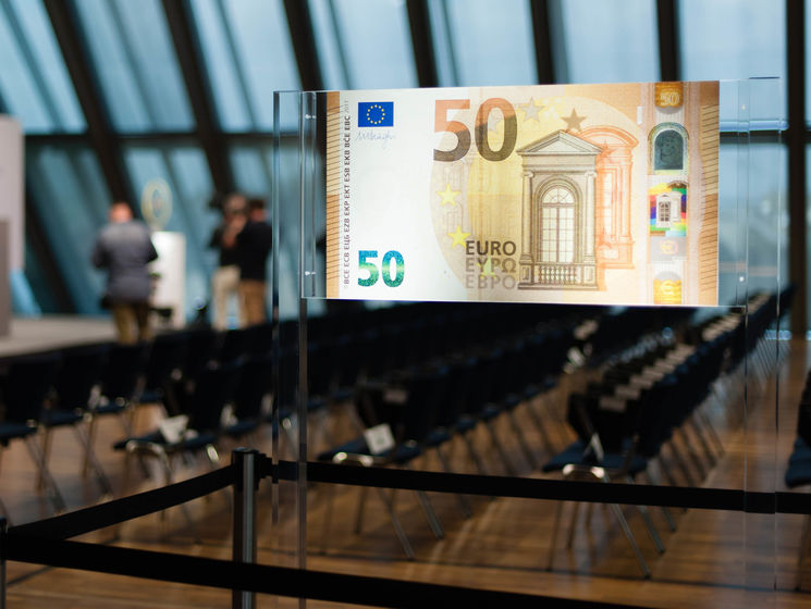 Європейський центробанк увів в обіг нову купюру номіналом €50