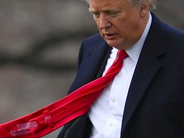 У Twitter створили акаунт, присвячений довгій краватці Трампа