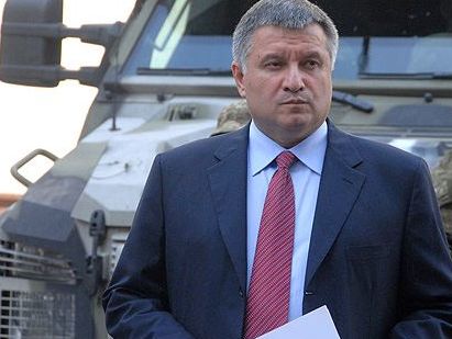 Миллионы из собачьей будки. В Днепре разоблачили полицейских, которые присвоили почти $2 млн