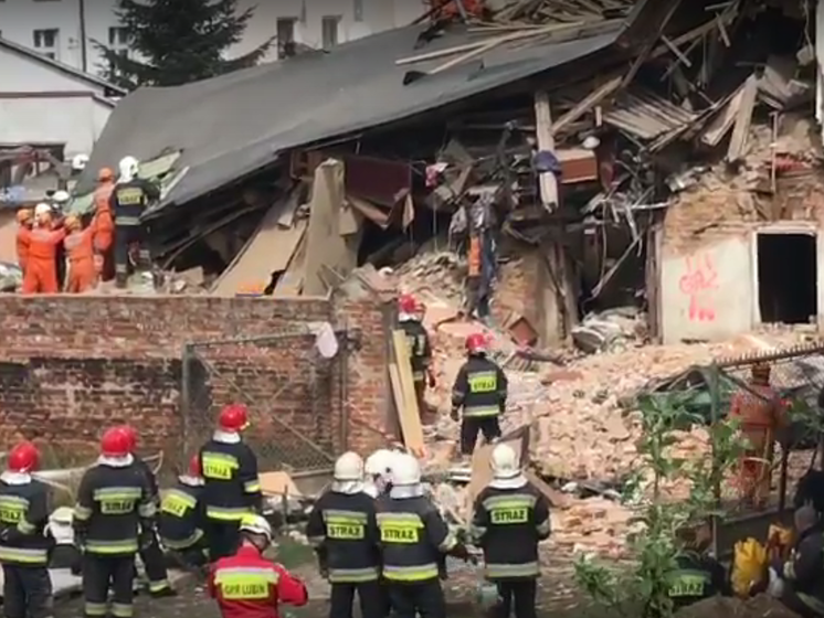 В Польше обрушился жилой дом, есть погибшие и пропавшие без вести