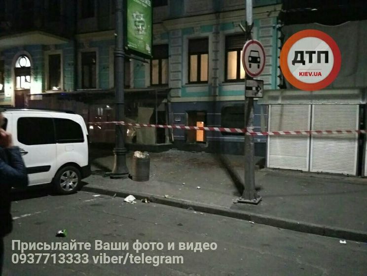 В Киеве ночью погремел взрыв на улице Владимирской. Видео