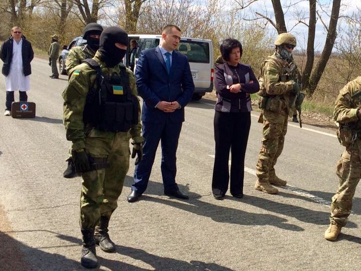 Офис Лутковской: 14 заключенных из занятых "ДНР" районов переданы Украине