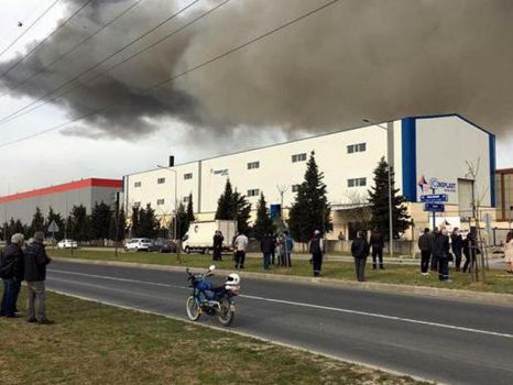 У Туреччині на фабриці прогримів вибух, стався витік отруйної речовини