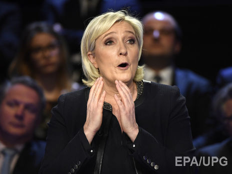 В Париже неизвестные подожгли офис Ле Пен