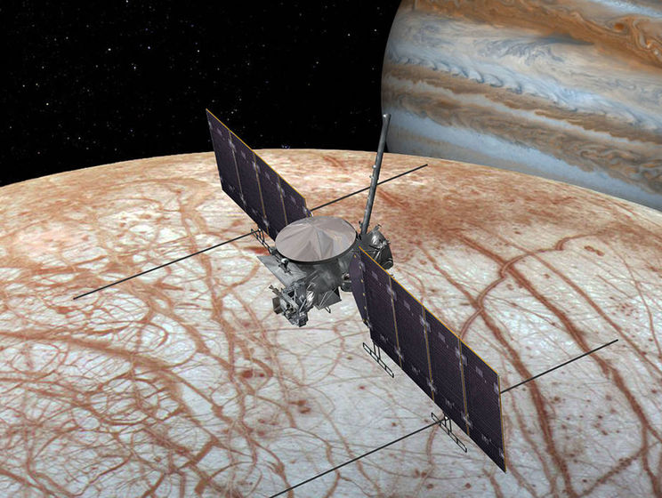 На супутниках Юпітера і Сатурна є умови для існування життя – NASA
