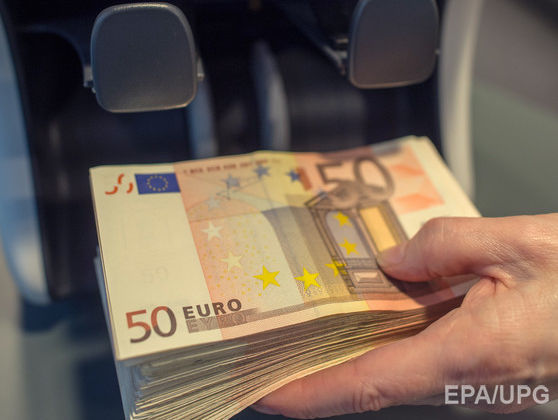 Курс гривны к евро снизился до 28,56 грн/€