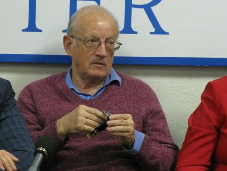 Пионтковский: Трамп надеется, что ему как мировому полицейскому не придется разряжать свой кольт, а достаточно будет лишь показать КНДР, что он у него есть