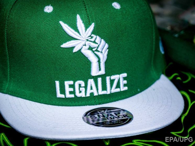 Уряд Канади подав законопроект про легалізацію марихуани