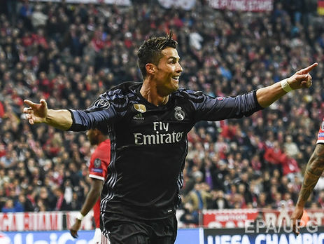 В 2009 году американка обвинила Роналду в изнасиловании, его адвокаты уладили дело за $375 тыс.