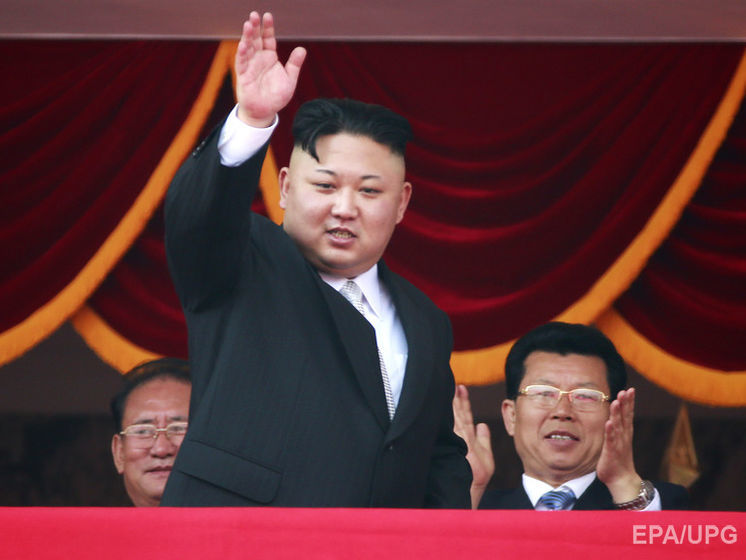 В КНДР празднуют годовщину со дня рождения своего основателя Ким Ир Сена