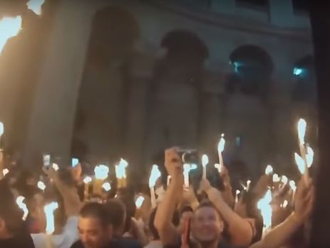 В храме Гроба Господня в Иерусалиме сошел Благодатный огонь. Видео
