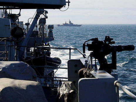 Британский фрегат сопроводит российские корабли, проходящие через Ла-Манш