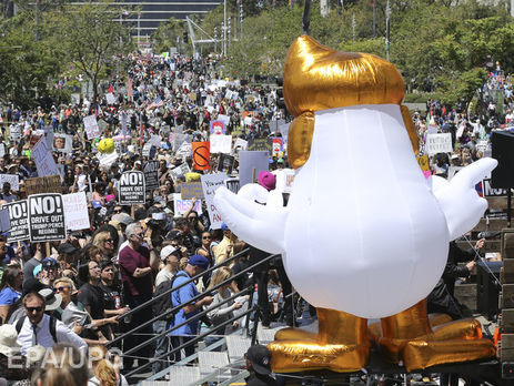 Демонстрации в США: Американцы требуют от Трампа обнародовать налоговую декларацию