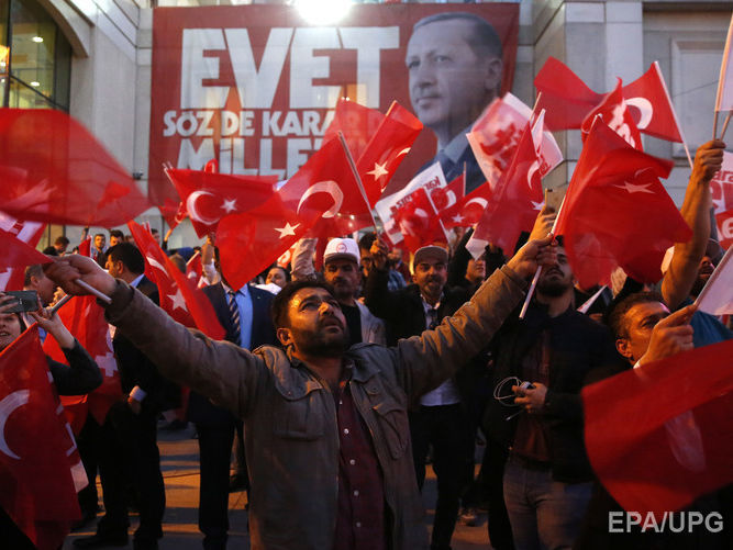 Турецька опозиція звинуватила владу в маніпуляціях і пообіцяла оскаржити підсумки референдуму