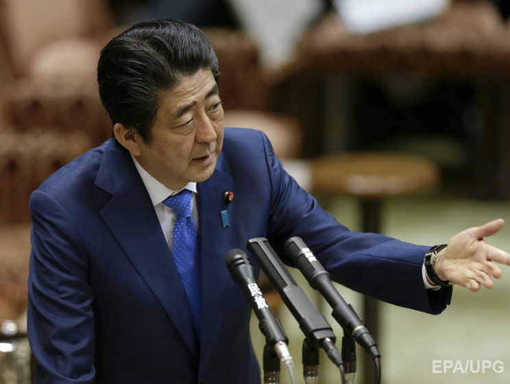 Прем'єр-міністр Японії Абе збирається обговорити ситуацію в КНДР із Путіним