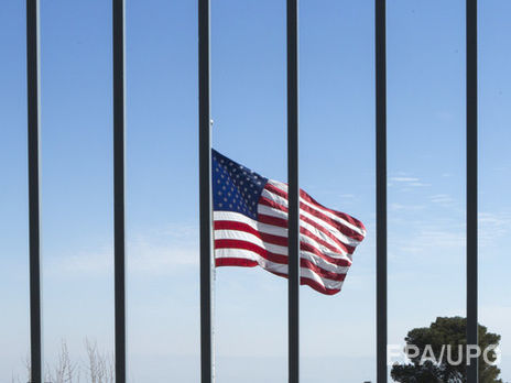 Трехмесячного ребенка вызвали в посольство США в Лондоне по подозрению в терроризме из-за ошибки в анкете