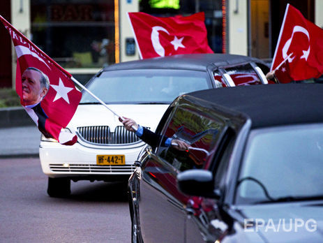 В Турции подсчитали 100% голосов на референдуме