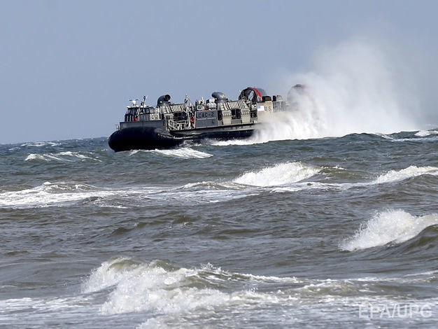 В Керченском проливе затонул сухогруз, на борту которого было девять украинцев – МЧС РФ