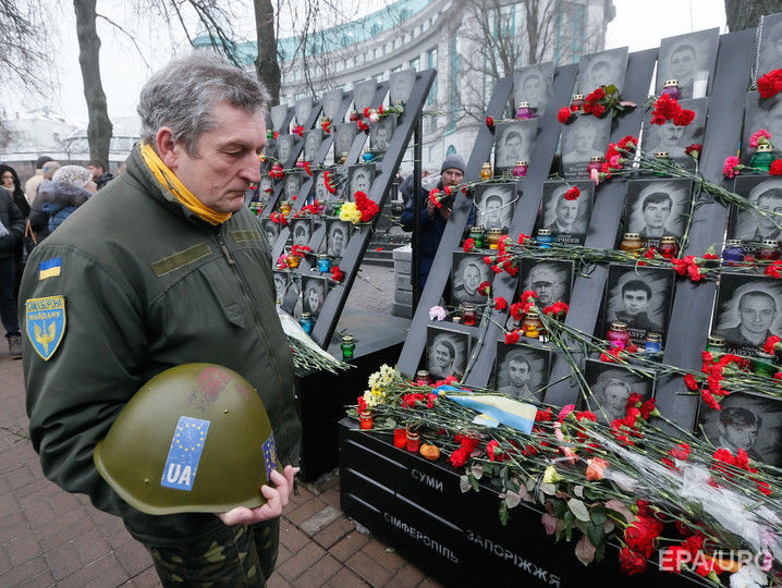 В Киеве временно демонтируют мемориал Героям Небесной сотни