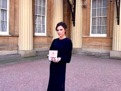 Викторию Бекхэм наградили орденом Британской империи