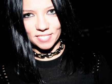 Экс-жена Потапа показала растяжку