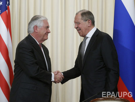 Лавров и Тиллерсон обсудили ход расследования химической атаки в сирийской провинции Идлиб