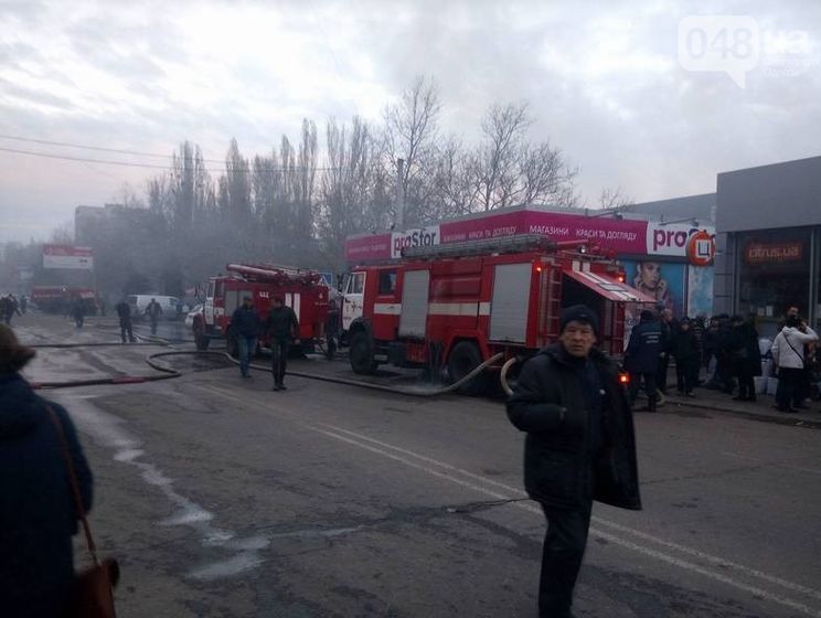 Пожежу на ринку в Одесі ліквідовано – ДСНС
