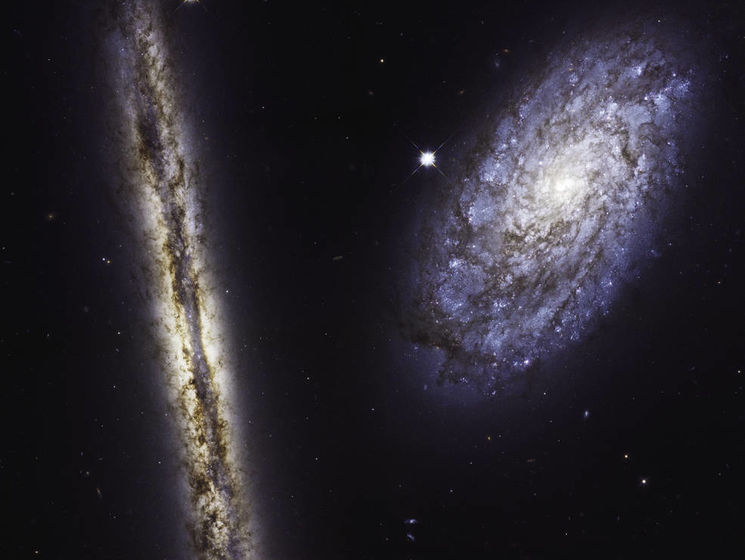 Телескоп Hubble зробив знімок двох спіральних галактик