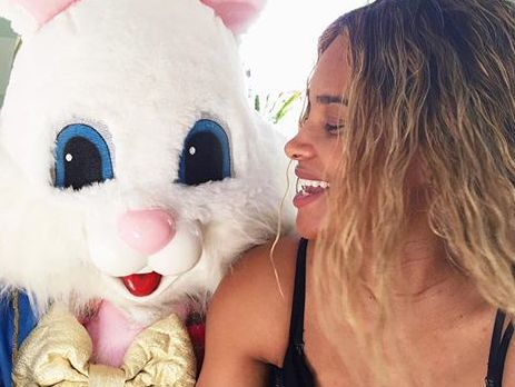 Сиара показала фото на позднем сроке беременности