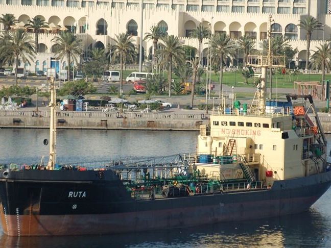 В Ливии по подозрению в контрабанде нефти захвачено украинское судно