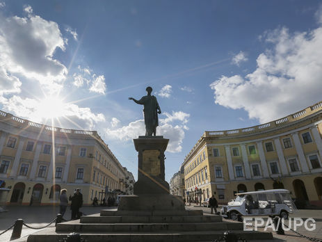 Мэр Одессы приостановил решение горсовета о переименовании улиц