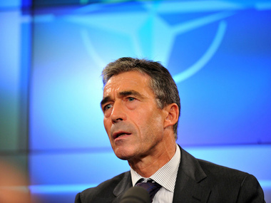 Генсек НАТО: Альянс разместит в Европе дополнительный военный персонал