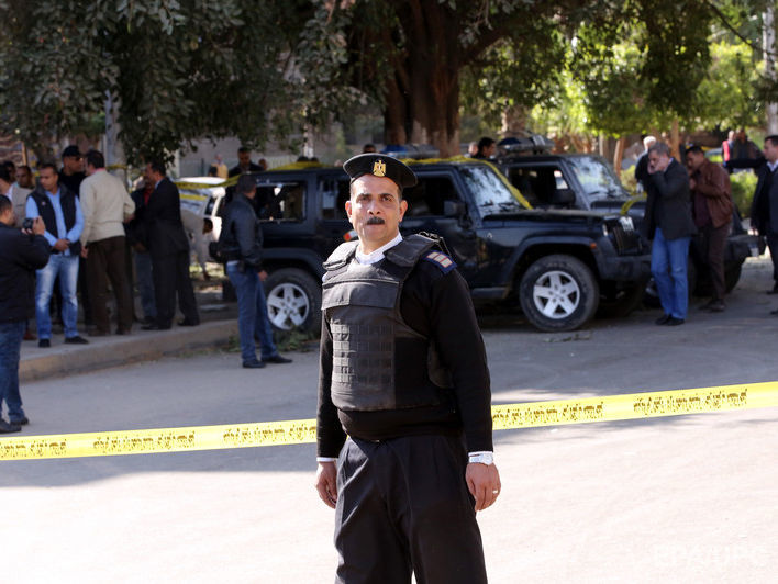У Каїрі напали на поліцейський відділок, є загиблі та поранені
