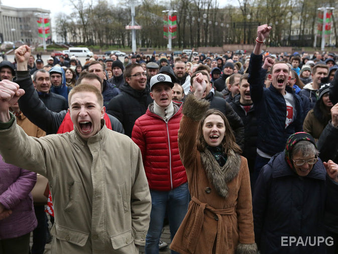 У Мінську після пешотравневої ходи затримали лідерів опозиції