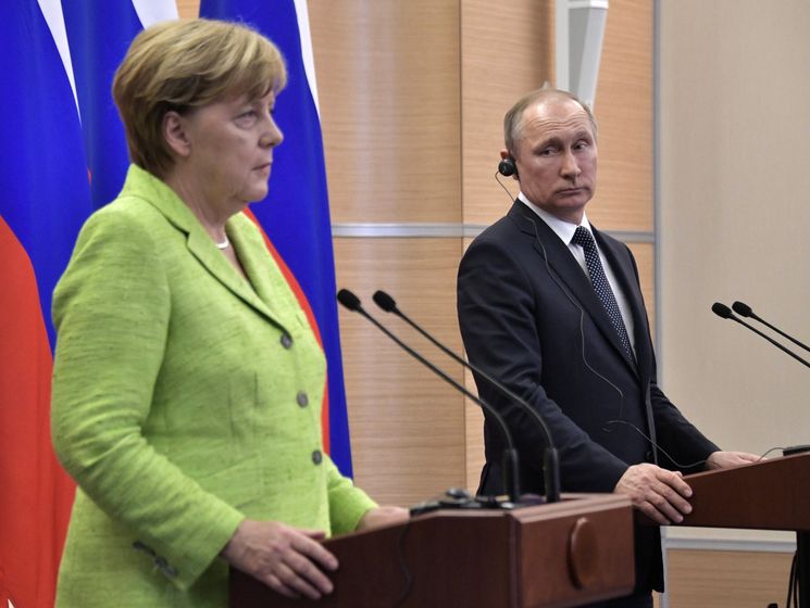 “Дождь“: За время пресс-конференции Меркель лишь один раз посмотрела на Путина