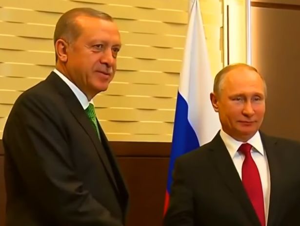 "Не хотят твои работать". Путин на переговорах с Эрдоганом пошутил над турецкой делегацией. Видео