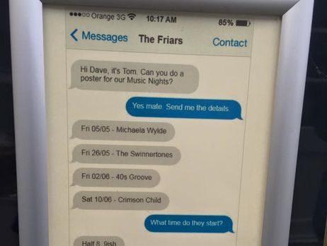 Дизайнер перетворив смс-листування на постер із розкладом подій в англійському пабі