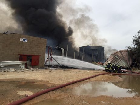 В Испании в результате серии взрывов на химзаводе трое людей получили тяжелые ранения