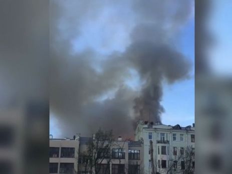 В Москве горело здание напротив администрации президента