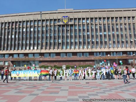 В Запорожье неизвестные напали на трех участников 