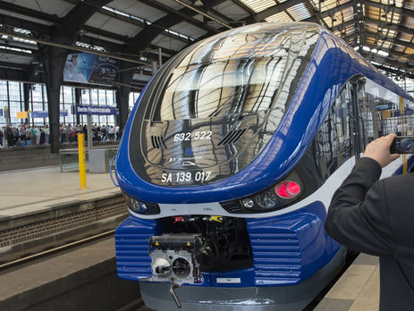 У Польщі з поїзда зняли понад 500 осіб через повідомлення про бомбу