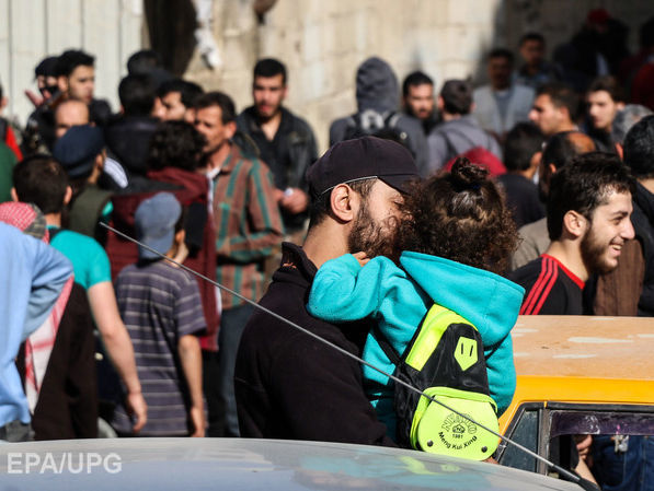 Сирійські повстанці почали евакуацію з Дамаска – AFP